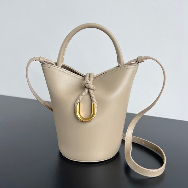 Bottega Veneta Liberta Bucket Bag – 25SS in Black