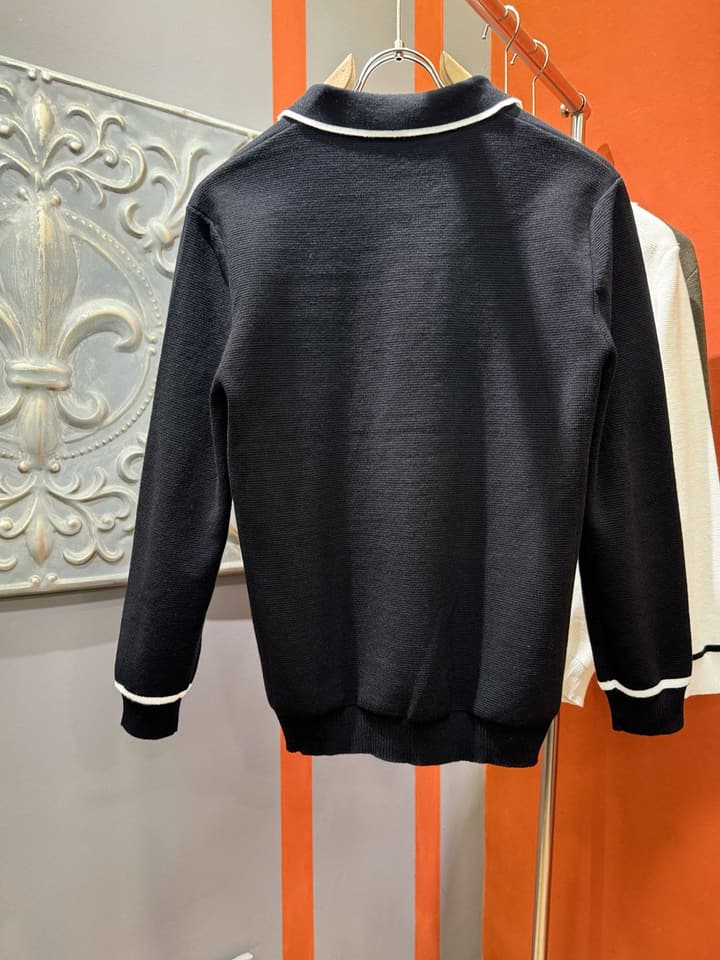 Loro Piana 2025 Knit Sweater with Chest Logo – Autumn/Winter Collection in White With Black Tipping