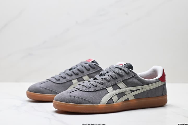 Asics Onitsuka Tiger Tokuten Retro Low-Top Sneakers in Cream Upper With Black Stripes And Black Sole