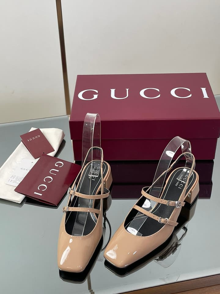 Gucci Crystal Double G Slingback Pumps – 2025 Fall Collection in Burgundy Red