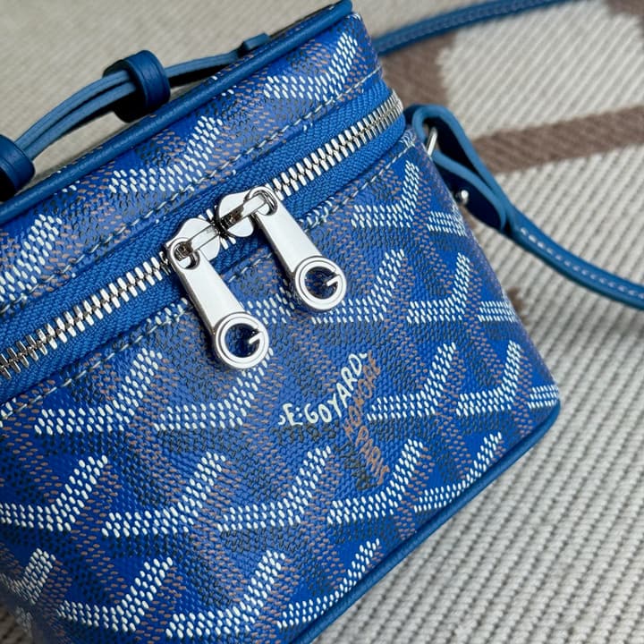 Goyard Muse Vanity Ultra Mini Cosmetic Bag in Blue