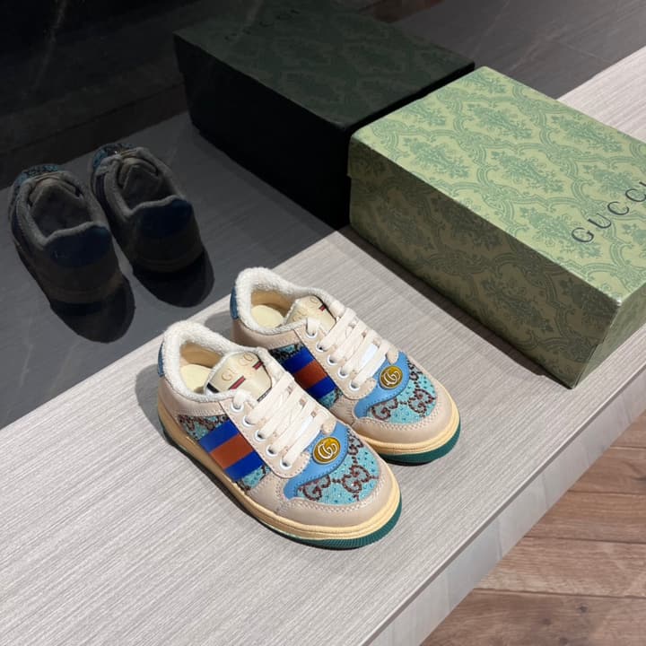Gucci Rhyton Distressed Kids' Sneakers – Kids Collection – 2023SS in Cream With Blue Flower Design