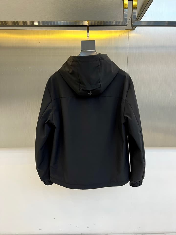 Moncler 2025FW Lightweight Hooded Jacket in Classic Black
