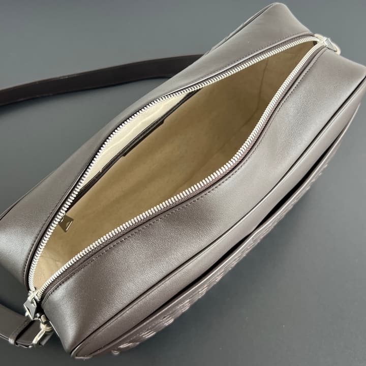 Bottega Veneta Double Pocket Camera Bag 843857 – New Collection in Black