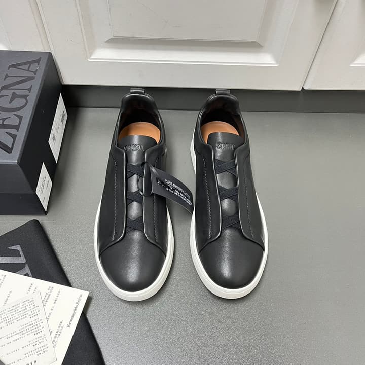 Zegna SECONDSKIN Triple Stitch™ Sneakers in Navy Blue