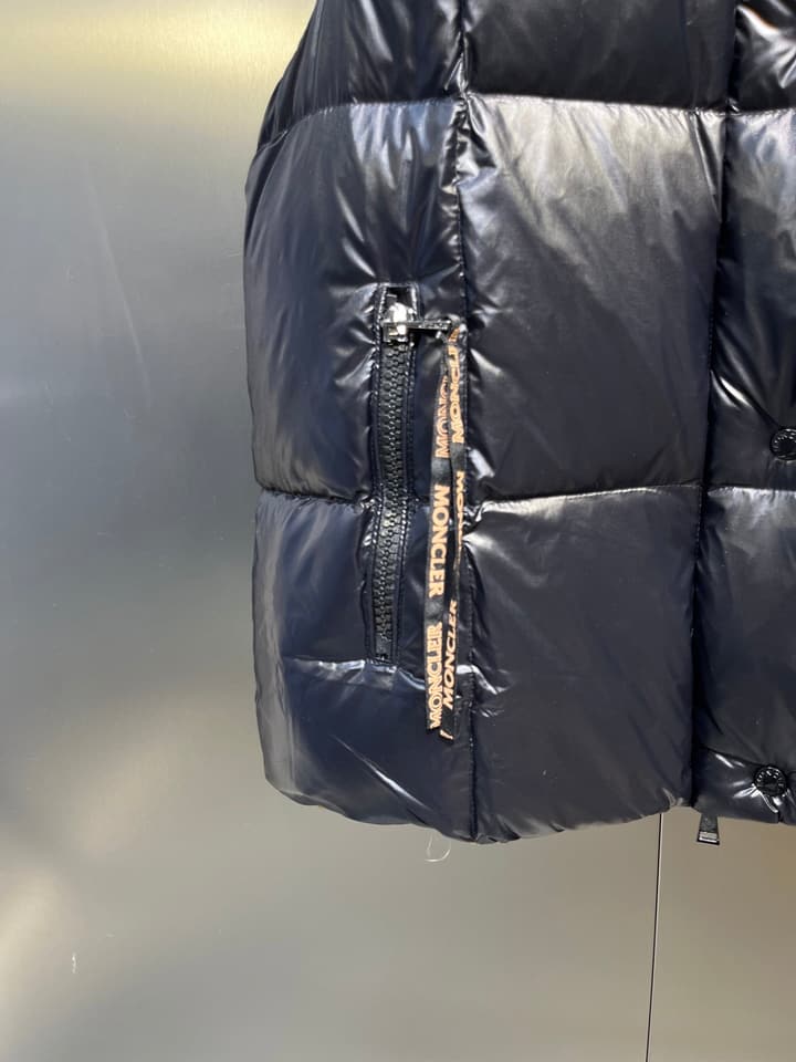 Moncler Parana Color-block Hooded Down Jacket – New Collection