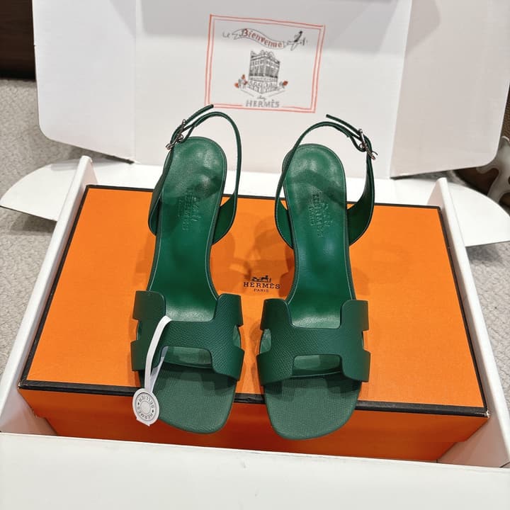 Hermès Eremite 80 Heeled Sandals in Blush Pink