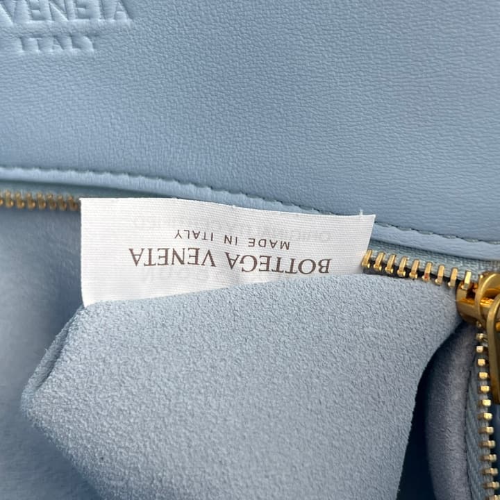 Bottega Veneta Small Liberta Handbag – 24FW in Classic Black
