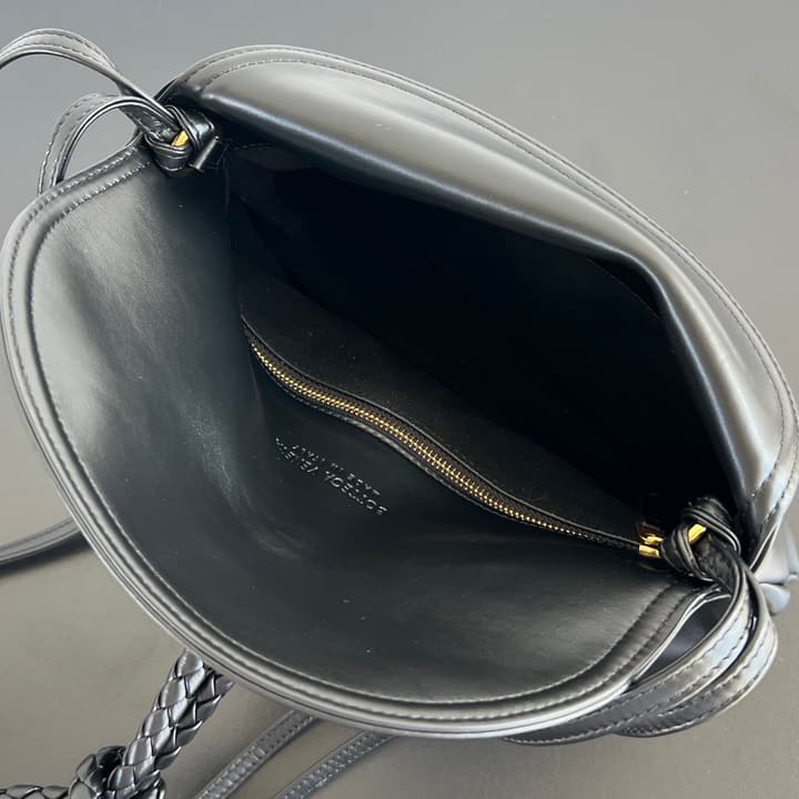 Bottega Veneta Small Liberta Handbag – 24FW in Classic Black
