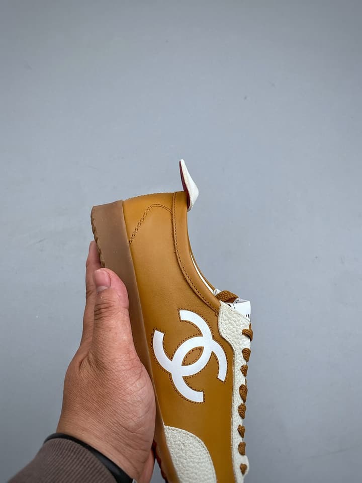 Chanel Panda German Training Sneakers – 2026 Spring/Summer Collection – 26P in Tan And White