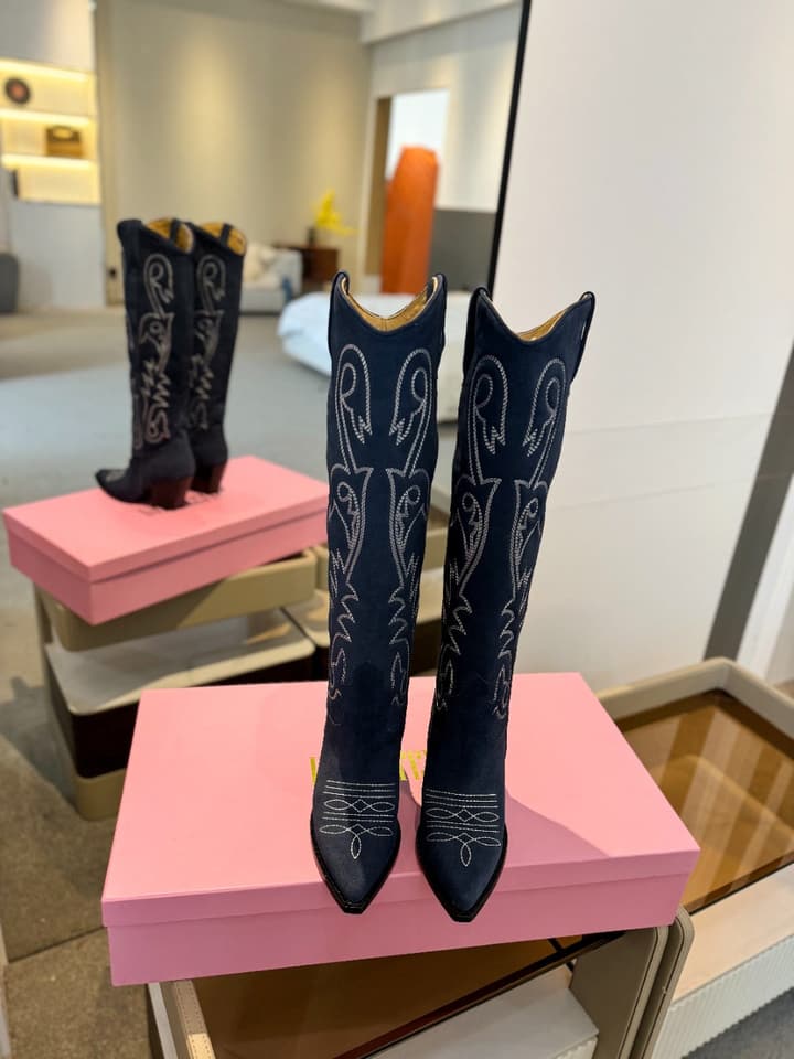 Paris Texas Embroidered Knee-High Boots in Black With Tone-on-tone Embroidery
