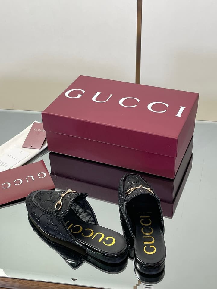 Gucci Crystal GG Patent Loafer Mules – 2025FW in Beige Crystal Gg