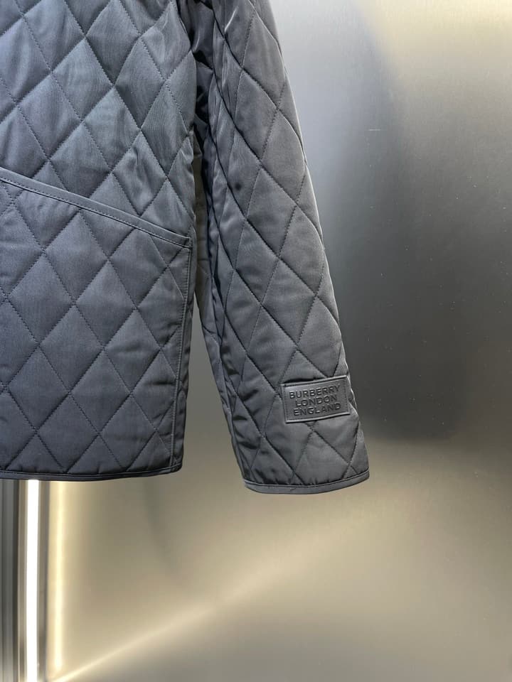 Burberry Quilted Long-Sleeve Jacket – 25FW in Charcoal Grey