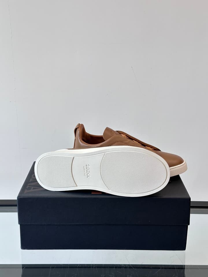 Zegna Men's Low-Top Leather Sneakers in Black & White