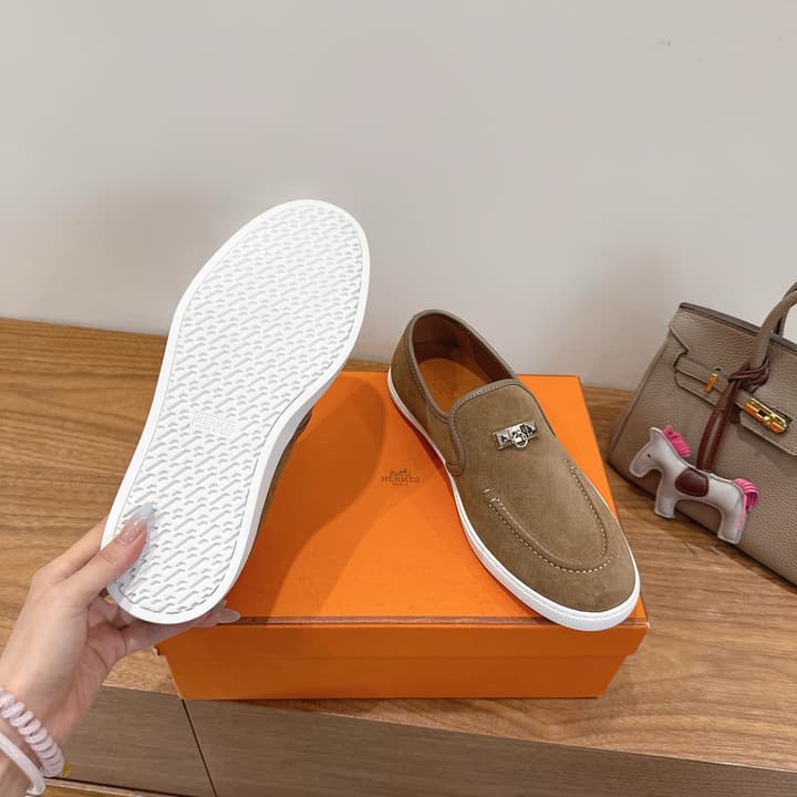 Hermès Classic Unisex Sandals – SS25 New Arrival in Beige