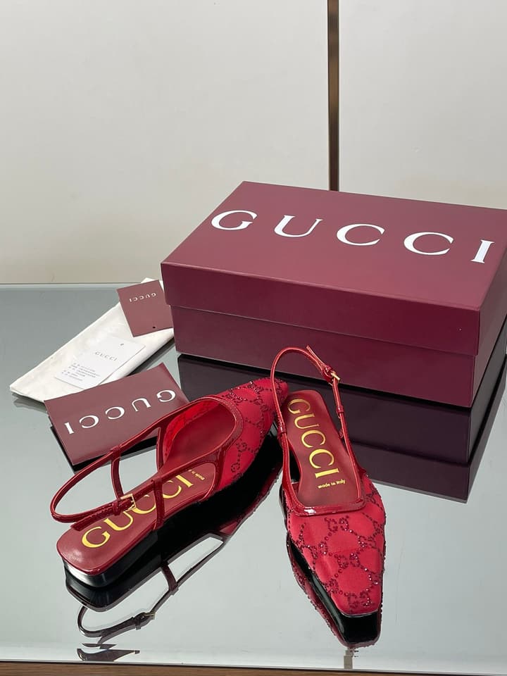 Gucci Cosmogonie GG Crystal Slingback Sandals – 2025 Early Autumn Collection in Black Crystal Gg
