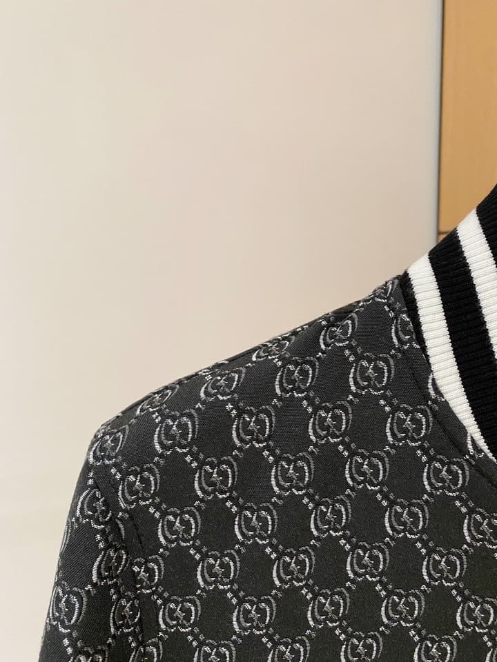 Gucci Men's Casual Jacket – 2025 Spring/Summer Collection in Charcoal Monogram Bomber