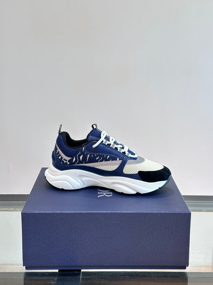 Dior B22 Men's Retro Jogging Sneakers in Black And White Patterned