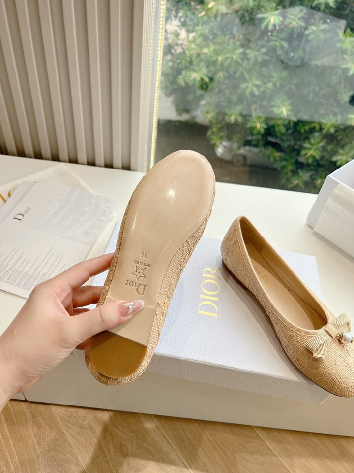 Dior Embroidered Leather Loafers – 2024 Spring Collection in Cream