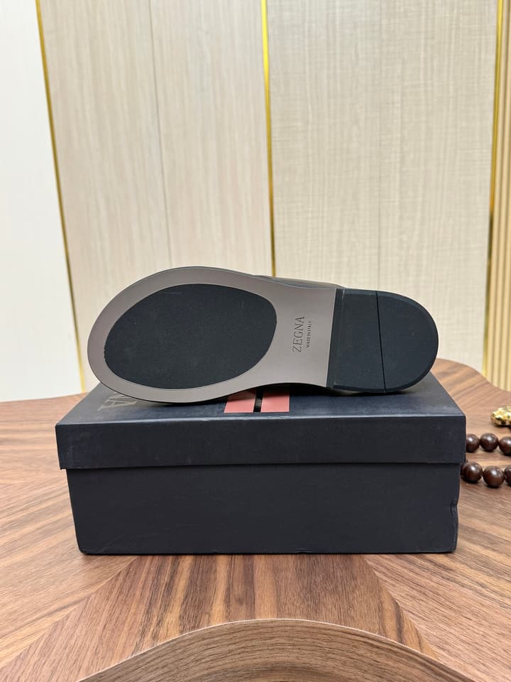 Zegna Men's Cross Strap Leather Slippers