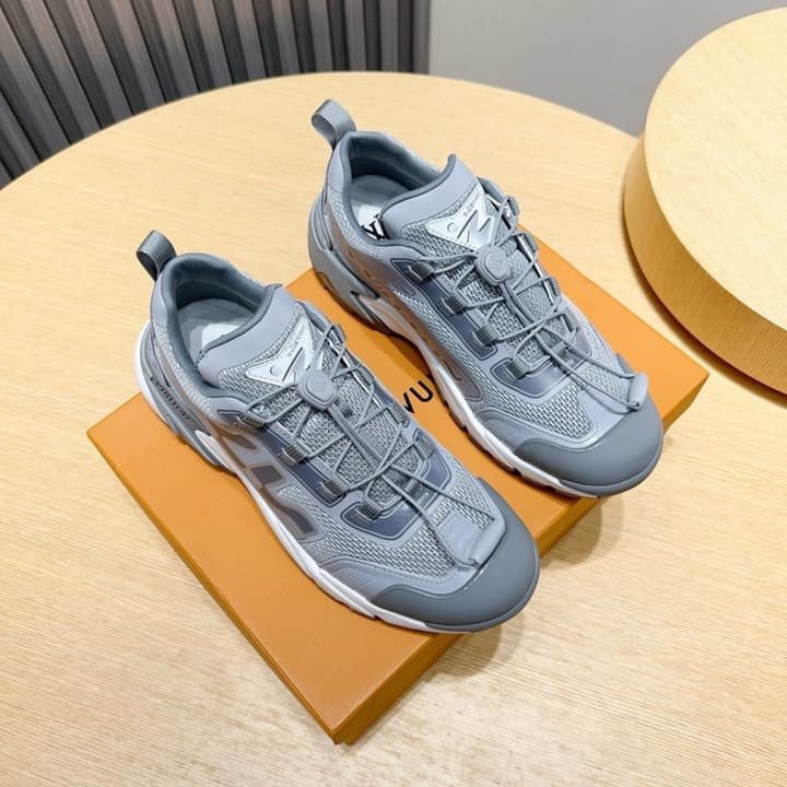 Louis Vuitton Runner Tatic Sneakers in Charcoal Monogram