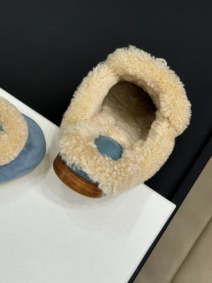 Hermès H Kelly Classic Mule Slippers – 24FW
