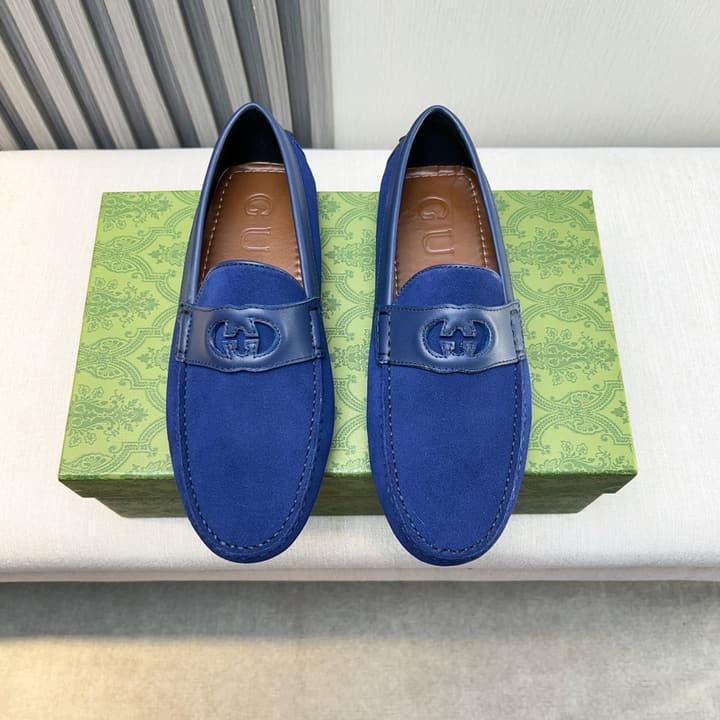 Gucci Premium Leather Loafers in Black Embossed Leather
