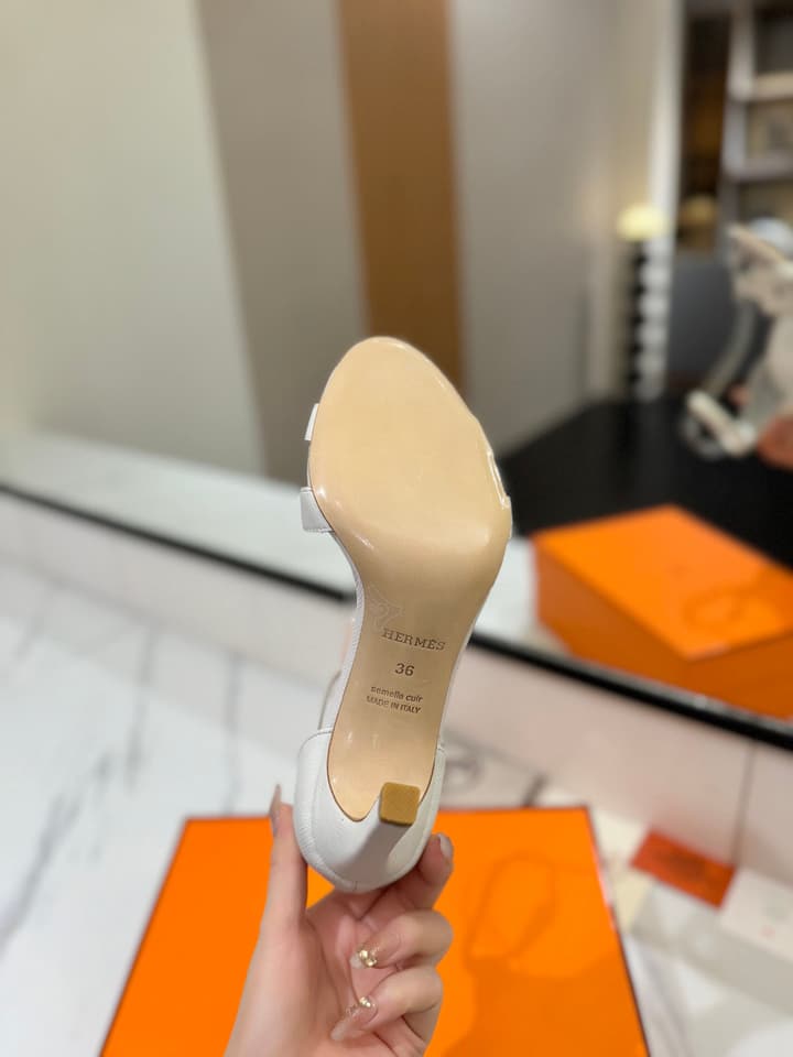 Hermès Classic H Palm Grain Heeled Sandals – 9cm in Black
