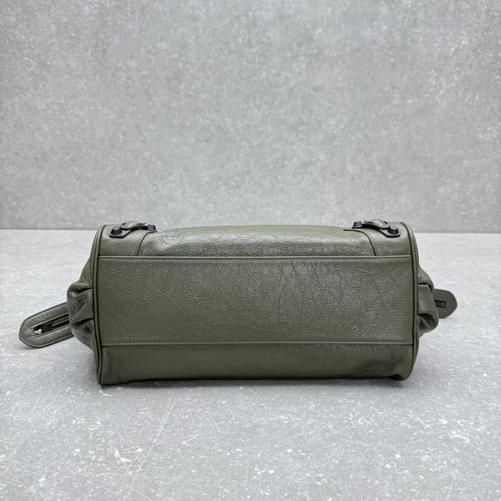 Balenciaga Le City East-West Motorcycle Bag – 2024 Early Autumn Collection in Classic Black