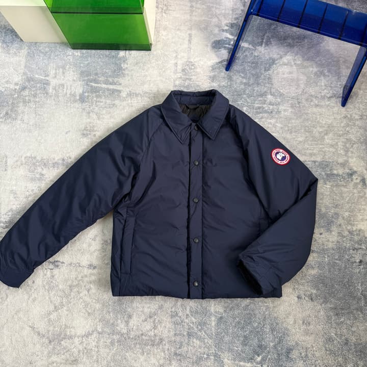Canada Goose Lodge Series Coach Down Jacket – 2025 in Navy Blue