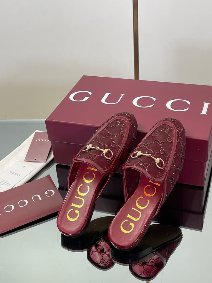 Gucci Crystal GG Patent Loafer Mules – 2025FW in Beige Crystal Gg
