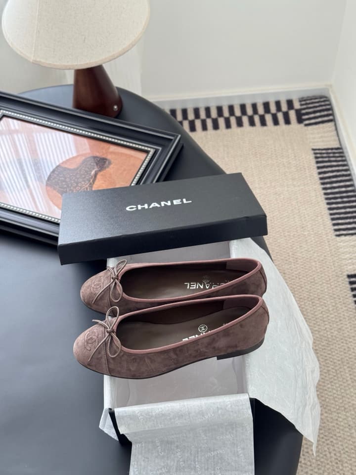 Chanel Classic Round Toe Ballet Flats in Dusty Rose With Bow