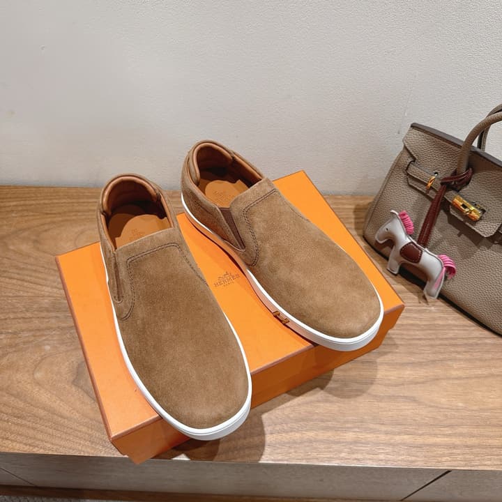 Hermès Classic Lightweight Couple's Slides – SS25 in Black Leather