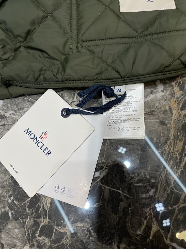 Moncler Quilted Padded Jacket – 2025 Collection in Black Quilted