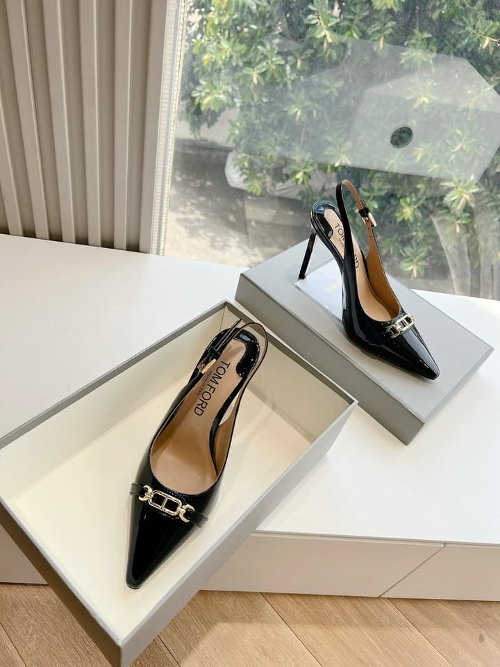 TOM FORD Pointed Toe High Heels – 2024 Autumn/Winter Collection in Crisp Black Patent
