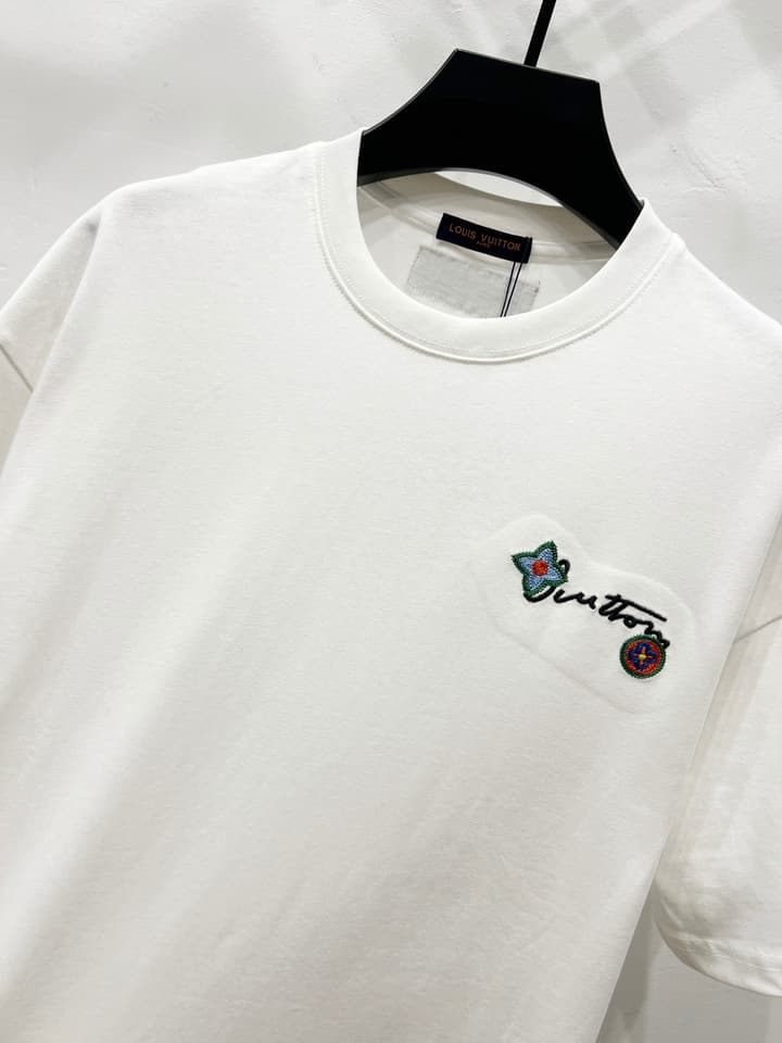 Louis Vuitton Embroidered Floral Logo T-Shirt – 25SS Collection in Classic Black