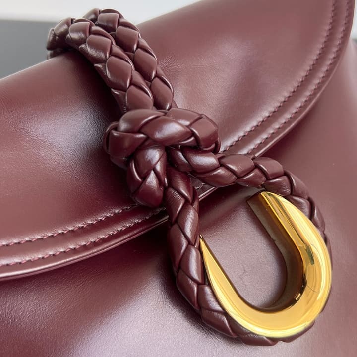 Bottega Veneta Small Liberta Handbag – 24FW in Classic Black