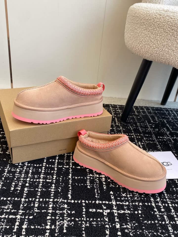 UGG Tazz Feng Chen Wang x TELFAR Valentine's Day Limited Edition Slippers