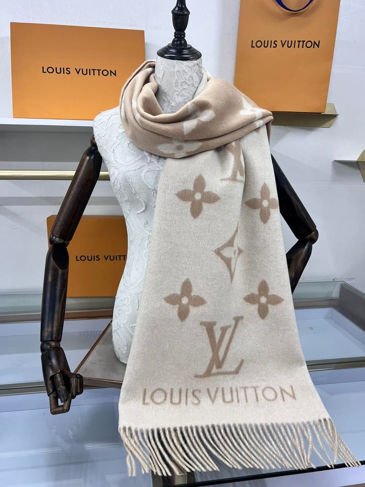 Louis Vuitton Reykjavik Cashmere Scarf