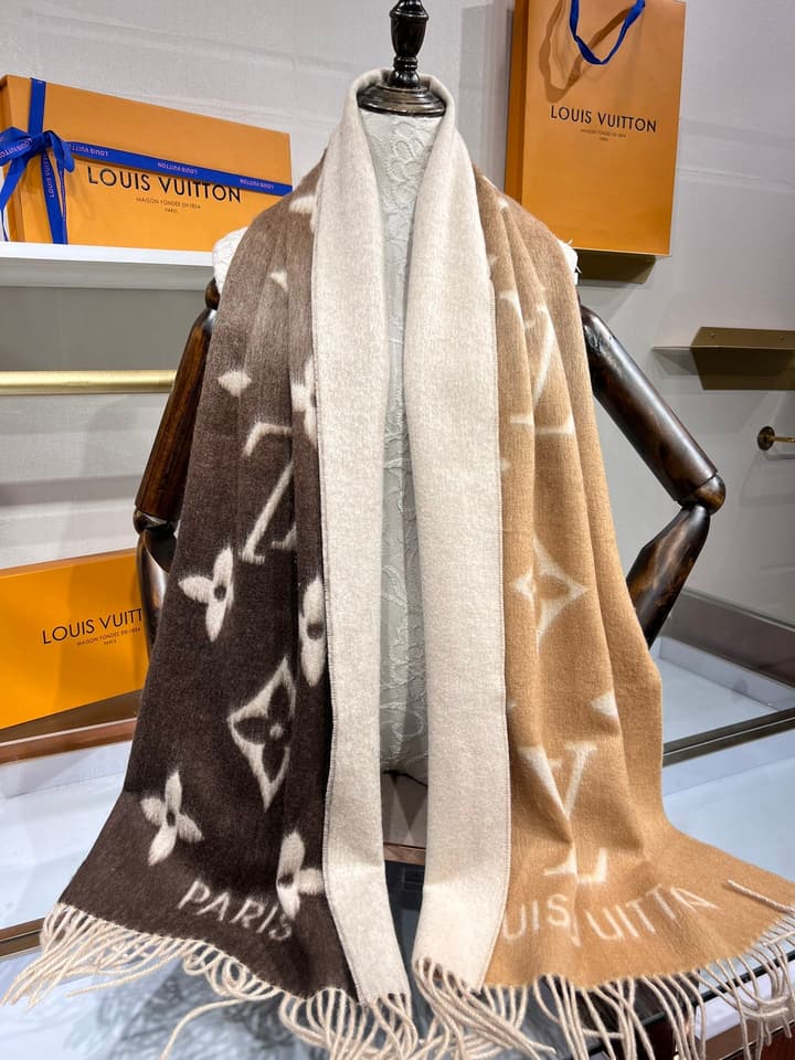 Louis Vuitton Double-Sided Cashmere Gradient Scarf