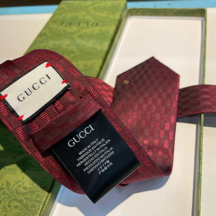 Gucci GG Logo Jacquard Tie in Black