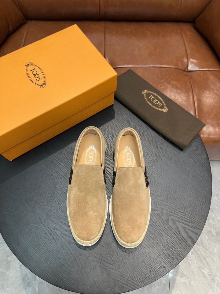 Tod's Suede Calfskin Loafers in Light Grey Suede