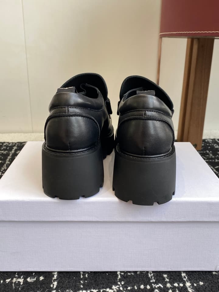 Celine Lisa Platform Loafers – 25SS Autumn/Winter Collection in Brown Suede Velcro