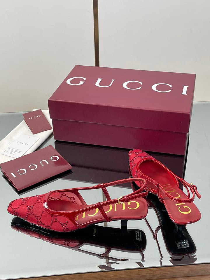 Gucci Cosmogonie GG Crystal Slingback Sandals – 2025 Early Autumn Collection in Black Crystal Gg