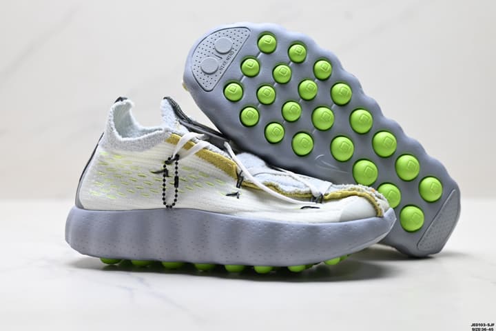 Nike Mind 002 Tech Training Sneakers
