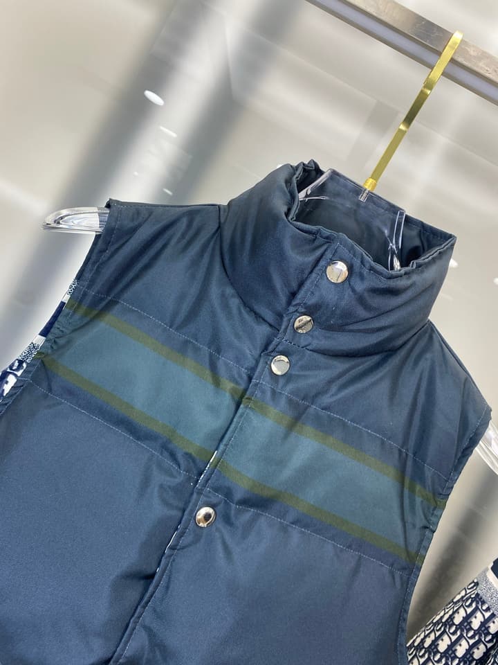 Dior Full Print Jacquard Reversible Down Vest – 22FW in Navy Oblique Pattern