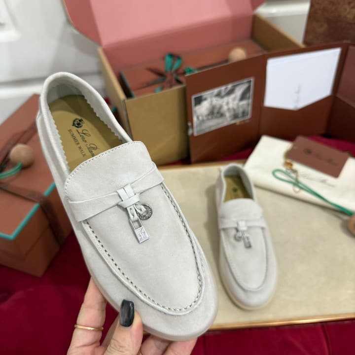 Loro Piana Summer Charms Walk Kids Moccasin Loafers – Kids Collection in Cream
