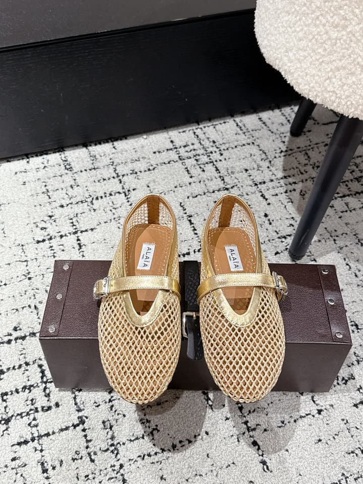 Alaïa Flat Mesh Ballet Flats – 25SS in Golden Beige Mesh