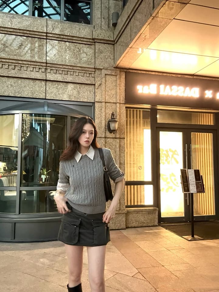 Ralph Lauren Cable Knit Crewneck Sweater in Black