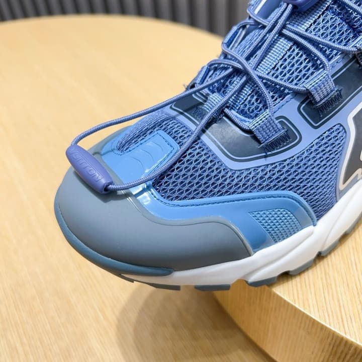 Louis Vuitton Runner Tatic Sneakers in Charcoal Monogram